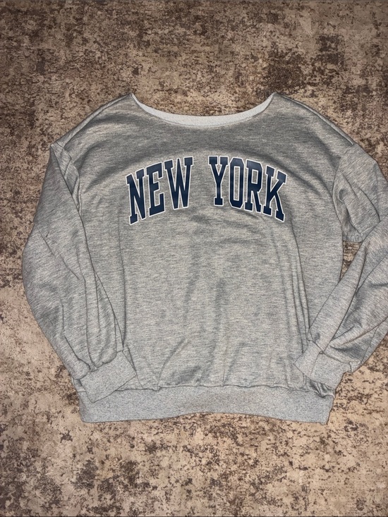 Sweaters - NEW YORK Gray Women's Pullover Sweatshirt